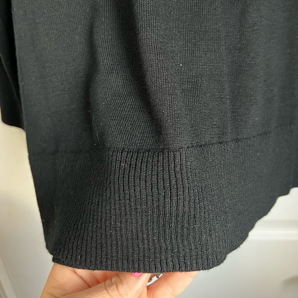 Long sleeve sweater top. Size small.‎ - Picture 4 of 4